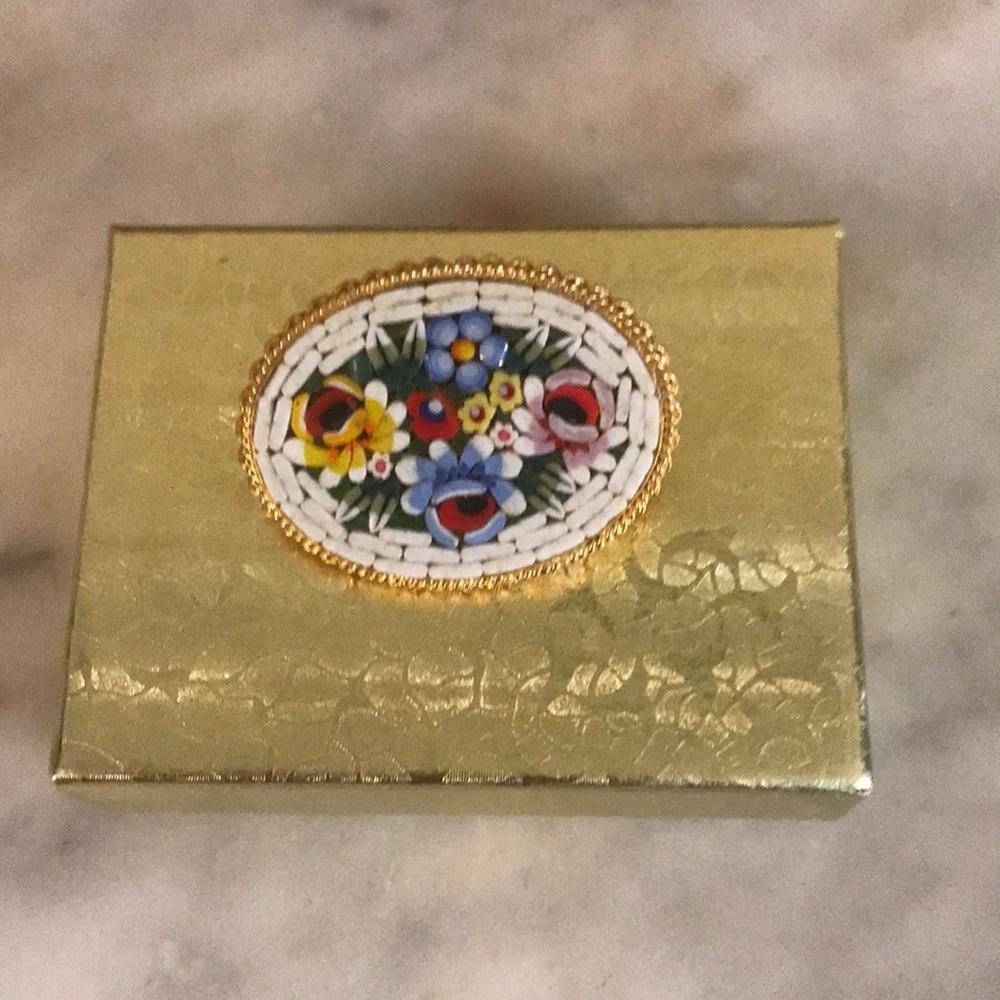 Vintage-Italian Micro Mosaic  Brooch/Pin-1.5”